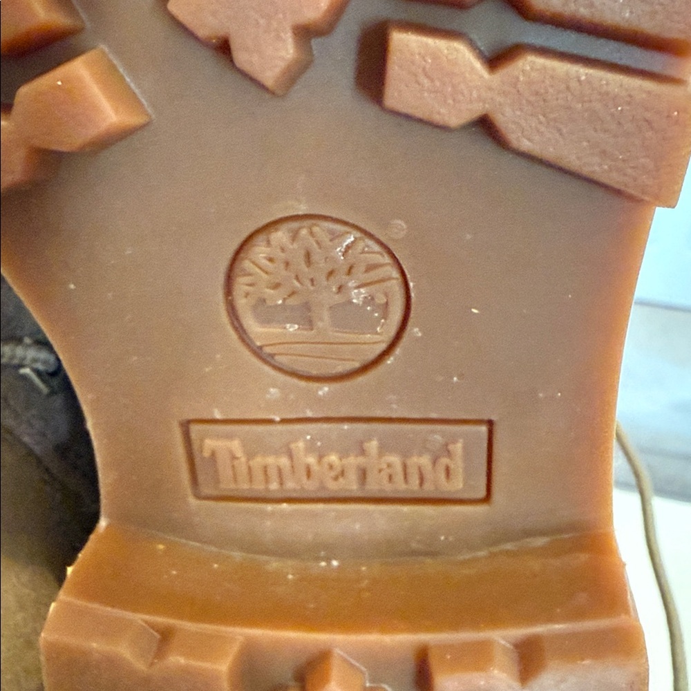 Timberland Women's Tan Lace-Up Boots - Picture 3 of 3